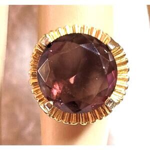 Womens Purple Faceted Glass Statement Cocktail Ring Goldtone Adjustable Band Sz